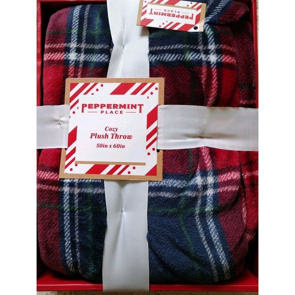 Peppermint Place ‎ Super Soft Warm Cozy Plush Throw 50" x 60" Plaid Red Navy
